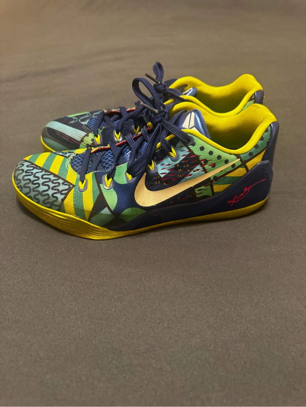 Nike Kobe 9 EM Multicolor Sneakers, Brazil - Picture 2 of 7